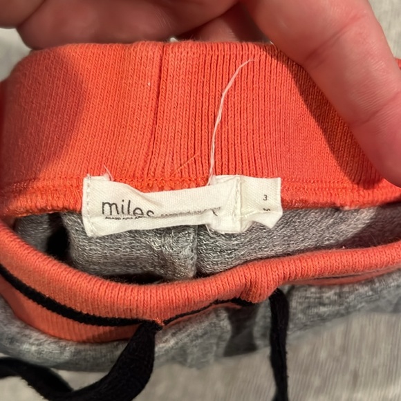 Cotton athletic shorts - Picture 2 of 3